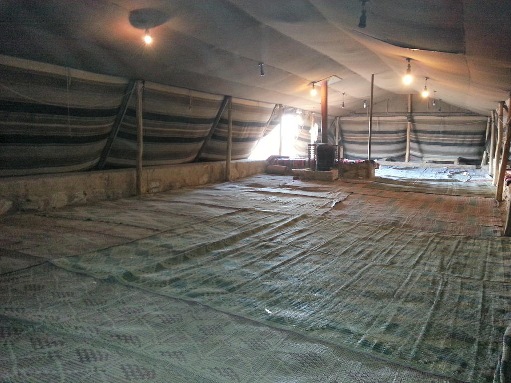 Incense And Spice Route Inn Zofar Room photo